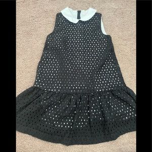 Super cute and elegant dress for your daughter